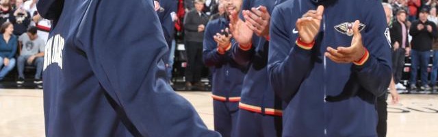 星空体育-重返波特兰尽享欢呼和掌声 CJ用胜利完成最终告别