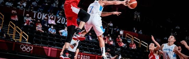 星空体育-妖卫准三双 老钻石23+10！阿根廷压哨挺进八强